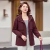 Gabardina fina de primavera y otoño para mujeres de mediana edad y mayores, chaqueta parka elegante de longitud media, nueva moda 2026 para madres