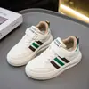 Zapatos de lona para niños y niñas, zapatos deportivos, primavera y otoño, nuevos zapatos blancos de estudiante versátiles, suela blanda, zapatos casuales para niños medianos y grandes
