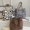 Bolso de Lona con Estampado de Leopardo para Mujer, Bolso Grande de Gran Capacidad, Nuevo Modelo 2024, Bolso de Mano Portátil de Moda, Bolso de Hombro para Mamá Versátil