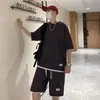 Traje de manga corta con textura de gofre, peso pesado, diseño de dos piezas simulado, disponible en ocho colores, moderno y elegante, personalidad de TikTok, estilo de Hong Kong, corte holgado, mangas de tres cuartos