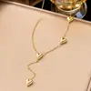 [Collar de Acero de Titanio Dorado + Color Acero] Moda de Lujo Ligero para Mujer El Más Fácil de Combinar Cadena para Clavícula Collar de Amor de Nicho de Gama Alta