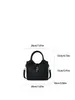La popular bolsa pequeña explosiva de este año para mujer verano 2026 nuevo bolso de moda de un solo hombro cruzado bolso de cubo de mano transfronterizo