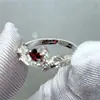 Amor e Espaço Profundo~Anel de Casamento Qin Che Feather Bonding Feather com Design Único e Anel Vermelho de Alta Qualidade para Mulheres