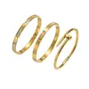 Set de Pulsera Dorada para Uñas con Tachuelas de Diamante en Forma de Corazón para Mujer, Joyería Apilable de Acero Inoxidable, Joyería Personalizada con Diamantes de Cielo Estrellado