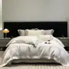 Juego de ropa de cama jacquard repujado de lujo ligero estilo italiano ultra suave en algodón Tencel juego de textiles para el hogar de cuatro piezas
