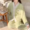Pijama de Terciopelo Coral para Mujer en Otoño e Invierno Nuevo Estilo Forrado de Felpa Engrosado Cálido Dulce Franela Se Puede Usar Fuera de Casa Conjunto de Ropa para el Hogar