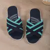 Zapatillas de Verano 2026 Más Vendidas, de Bloques de Color Versátiles, con Tira Cruzada, Slip-On, Unisex para Pareja, Ligeras para Uso en Exteriores