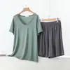 Conjunto Casual de Duas Peças para Mulheres Plus Size: Camiseta de Manga Curta com Decote V e Shorts, Conjunto Casual de Verão em Modal