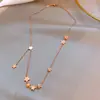 2023 Nueva Joyería para el Cuello Cadena con Colgante de Estrella de Cinco Puntas de Acero de Titanio Cadena para Clavícula de Mujer Ins Tendencia Cadena Simple Estilo Frío