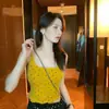 ¡Guau, el nuevo estilo es fresco y dulce con un escote cuadrado bajo, copas extraíbles, no necesita sujetador, se puede usar como camiseta interior o exterior.
