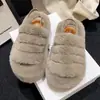 Pantuflas peludas populares para mujer para usar en exteriores, nuevo modelo casual antideslizante de moda perezosa de una tira peluda para mujer, otoño e invierno 2026