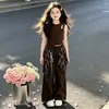 Conjunto de Verão para Meninas 2026 Novo Estiloso Colete Infantil Roupa de Verão Calça Jogger Xadrez Conjunto de Duas Peças Tendência