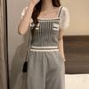 Tricô Houndstooth com Gola Quadrada 2024 Novo Manga Curta Estilo Coreano Nicho Costura Renda Manga Bufante Top para Mulheres