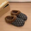 Novedad Otoño/Invierno 2026 para Mujer, Zapatillas Cerradas de Lana Birkenstock de Lunares con Aumento Oculto de Altura, Zapatillas de Algodón Peludo para Uso en Exteriores