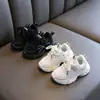 Tênis esportivos infantis, sapatos brancos para meninos, nova coleção de outono 2026, tênis de corrida para meninas, sapatos de malha para crianças, sapatos de outono para bebês