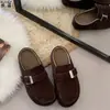 Zapatos Birkenstock Auténticos de Cuero Suela Gruesa sin Cierre Zapatos de Mujer Calientes con Terciopelo Zapatos de Algodón de Lana de Cordero Zapatos de Exterior de Punta Cerrada Medias Zapatillas