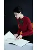Suéter de punto nuevo para mujer estilo coreano otoño 2026, moderno y elegante, corte holgado, adelgazante, hombro normal, top corto