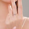 Anillo de plata esterlina S925 para mujer, estilo transfronterizo europeo y americano, con seis garras de diamante simulado, cerrado, chapado en platino.