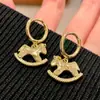 Aretes de Clip para Oreja con Forma de Oreja de Caballo Color Dorado para Mujer, Pendientes Únicos y Hermosos, Aros para Oreja de Caballo con Textura de Alta Gama 2025, Colgantes de Oreja de Moda