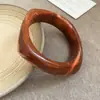 Pulsera Redonda Asimétrica con Acrílico Difuminado Moda Europea y Americana Nueva Pulsera Versátil Joyería de Mano de Nicho de Gama Alta para Mujeres