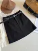 Saia de Lã Estilo Evasê Anti-Exposição para Outono e Inverno Feminina, Novo Estilo 25 Elegante Cintura Alta Cobrindo o Quadril Afinando Saia Lápis