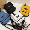 Bolso bandolera deportivo unisex de estilo nuevo, sencillo, personalizado y combinable, bolso de hombro informal de estilo Hong Kong, bolso cuadrado pequeño.
