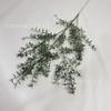 Efecto de tinte en flor de plástico no regresa, no cambia color verde de boda planta verde fresca pequeña material de hoja hierba creciente niebla