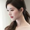 Pendientes de nudo Ruyi estilo socialité de lujo ligero pendientes de borla de bola auspiciosa Anillo de Amazon envuelto en nudo concéntrico línea de oreja corta