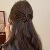 Pinza Roja de Cereza para el Cabello para Mujer, Pinza Pequeña de Garra para la Parte Posterior de la Cabeza, Adecuada para Cabello Fino, Cabello Corto Semirecogido, un Accesorio para el Cabello Imprescindible durante el Período de Transición