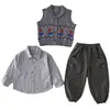Conjunto de Roupa de Primavera para Meninos 2026 Novo Estiloso Infantil Primavera e Outono Casual Colete Suéter Cardigã Conjunto de Três Peças
