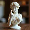 Estatua de Diosa Nueva Viena Transfronteriza, Adorno de Dedos del Medio, Estatua de Diosa Broma, Manualidad de Resina Comparativa Tridimensional