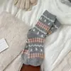 Calcetines de Lana Estilo Fair Isle Otoño e Invierno para Mujer, Calcetines Gruesos Cálidos de Media Pantorrilla, Versátiles Calcetines Holgados de Árbol Pequeño Atmosféricos Estilo Japonés
