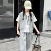 Conjunto de Verano Transfronterizo para Niñas 2026 Nuevo Estilo Ropa de Trabajo Infantil Conjunto Delgado para Niños Mayores Conjunto de Tres Piezas de Verano de Moda