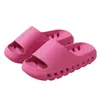 Nuevas pantuflas caseras a prueba de fugas para verano, EVA transpirable con sensación de pisar excremento, antideslizantes, de suela gruesa, secado rápido, ligeras, para mujeres y hombres
