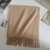 Cachecol de Cor Lisa Estilo Coreano para Mulheres no Outono e Inverno Espessado Imitação de Caxemira Vermelho de Natal Versátil Cachecol de Pescoço e Xale para Homens