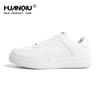 Zapatos Blancos Universales para Hombre 2025 Primavera Nuevos Versátiles de Moda Blancos Punta Redonda Antideslizantes Planos Tenis