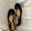 Versão em Pele de Ovelha Estilo Coreano Nicho Bico Redondo Raso Tira em T Sapatos Mary Jane para Mulheres 2026 Novos Sapatos Baixos de Ballet