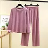 Conjunto de casa cálido, nuevo estilo otoño e invierno, conjunto de dos piezas para mujer con top grueso holgado de manga larga y cuello redondo, y pantalones de pierna ancha