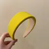 Simple Aro de Pelo Amarillo Ganso Blanco para Mujer Aro de Pelo de Presión Alta en la Parte Superior de la Cabeza Pinza de Pelo Diaria Versátil que Afina el Rostro Accesorios Elegantes para el Cabello