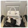 Bolso Pequeño Cuadrado Cruzado Nuevo 2025 con Patrón de Cocodrilo para Comercio Exterior, Bolso de Mano Simple Europeo y Americano, Bolso de Hombro Texturizado Versátil de Moda