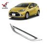 Adecuado para Toyota 21 AQUA parachoques trasero modificado luz antiniebla cromado marco decorativo brillante pantalla especial para luz de freno