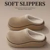 Bolsa Impermeable y Pantuflas de Algodón para Hombre para Otoño/Invierno, Exterior de EVA, Suela Suave Antideslizante, Uso en Casa, Pantuflas de Algodón Gruesas y Cálidas para Mujer
