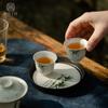 Taza de té pequeña de bambú pintada a mano con tinta gris de planta vintage, taza de degustación de té de cerámica, taza maestra, taza personal, juego de té de Kung Fu, taza individual