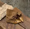 Botines puntiagudos retro, relajados y únicos, nueva colección otoño 2026, versátiles botas de mezclilla, tacón grueso, efecto adelgazante, botas de montar