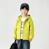 Sudadera Deportiva para Niños Tallas Mediana y Pequeña Primavera y Otoño Nueva Chaqueta Exterior Cortavientos Repelente al Agua Moda Infantil