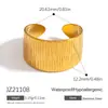 Joyería de Acero Inoxidable Transfronteriza Patrón de Martillado Asimétrico Apertura Joyería Retro Oro de 18K Sin Decoloración Anillo Ancho para Mujeres