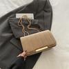 Bolso de Cadena de Terciopelo Dorado de Moda para Mujer 2024 Nueva Moda Joker Bolso Cuadrado Pequeño Línea de Bordado de Diamantes Bolso de Hombro Cruzado para Mujer