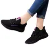 Zapatos para Mamá Nueva 2025 Zapatos de Tela Old Beijing Suela Suave Zapatos para Mujeres de Mediana Edad y Mayores Ligeros No Cansan los Pies Zapatos de Trabajo para Mujeres