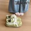 2026 Nuevo Otoño Estilo Coreano Casual Deportivo Versátil Cómodo Suela Suave Zapatos de Tabla Super Atractivos Kiwi Zapatos de Entrenamiento Alemanes
