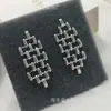 Brincos de Corrente Canjin Estilo Dong Jie Femininos Luxo Leve Design de Nicho de Alta Qualidade Elegantes Brincos Elegantes Brincos para o Dia a Dia
